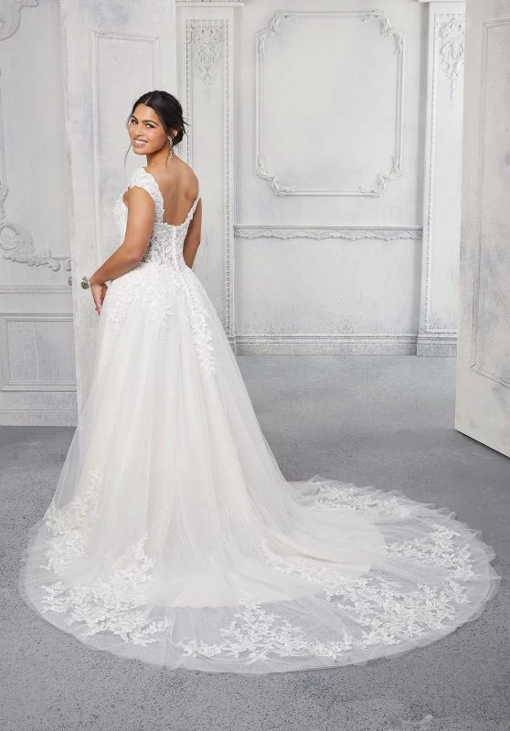 Mori Lee 3326 Carol Sweetheart Neckline Two-Way Plus Size Bridal Dress - Image 3